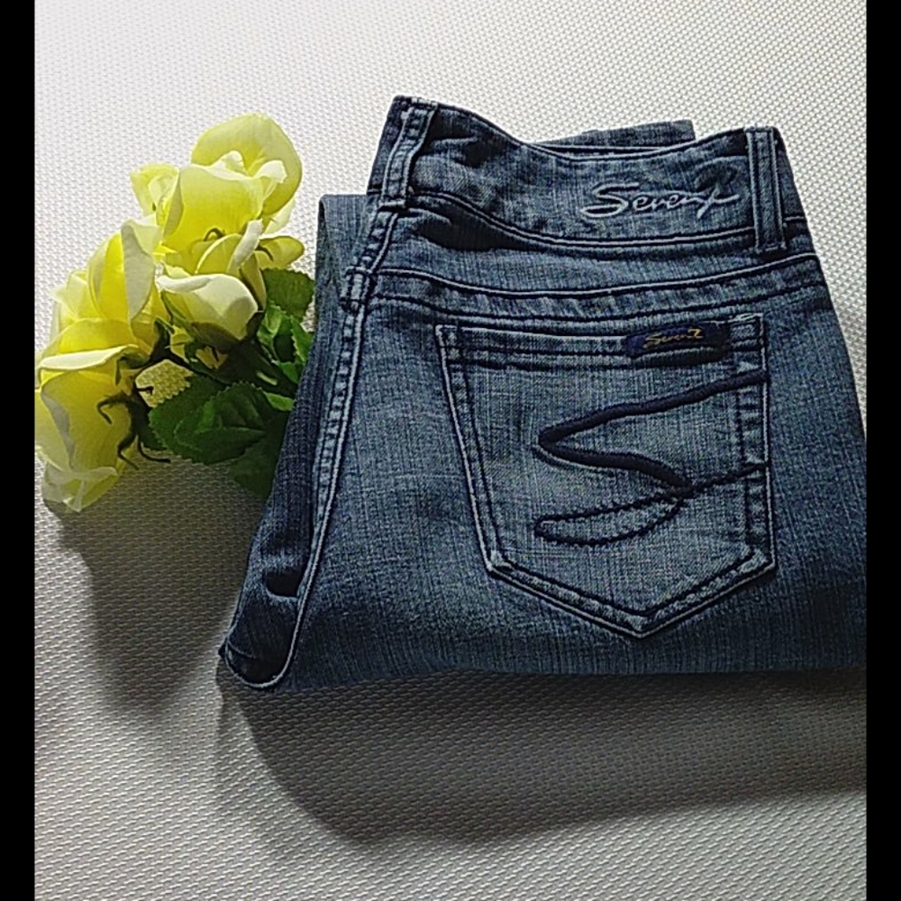 Sevens7  slim straight  size 6